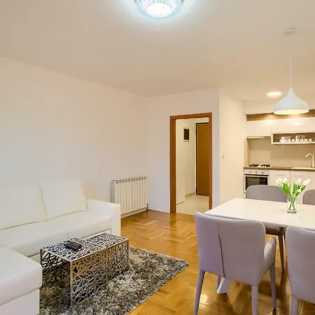 Appartement San Rocco Center Pula